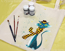 Рисунок на ткани: роспись эко-сумок