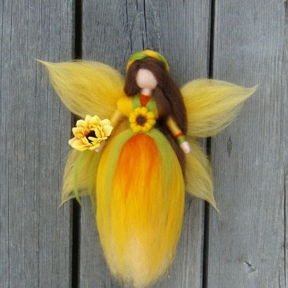 янгол або фея з вовни